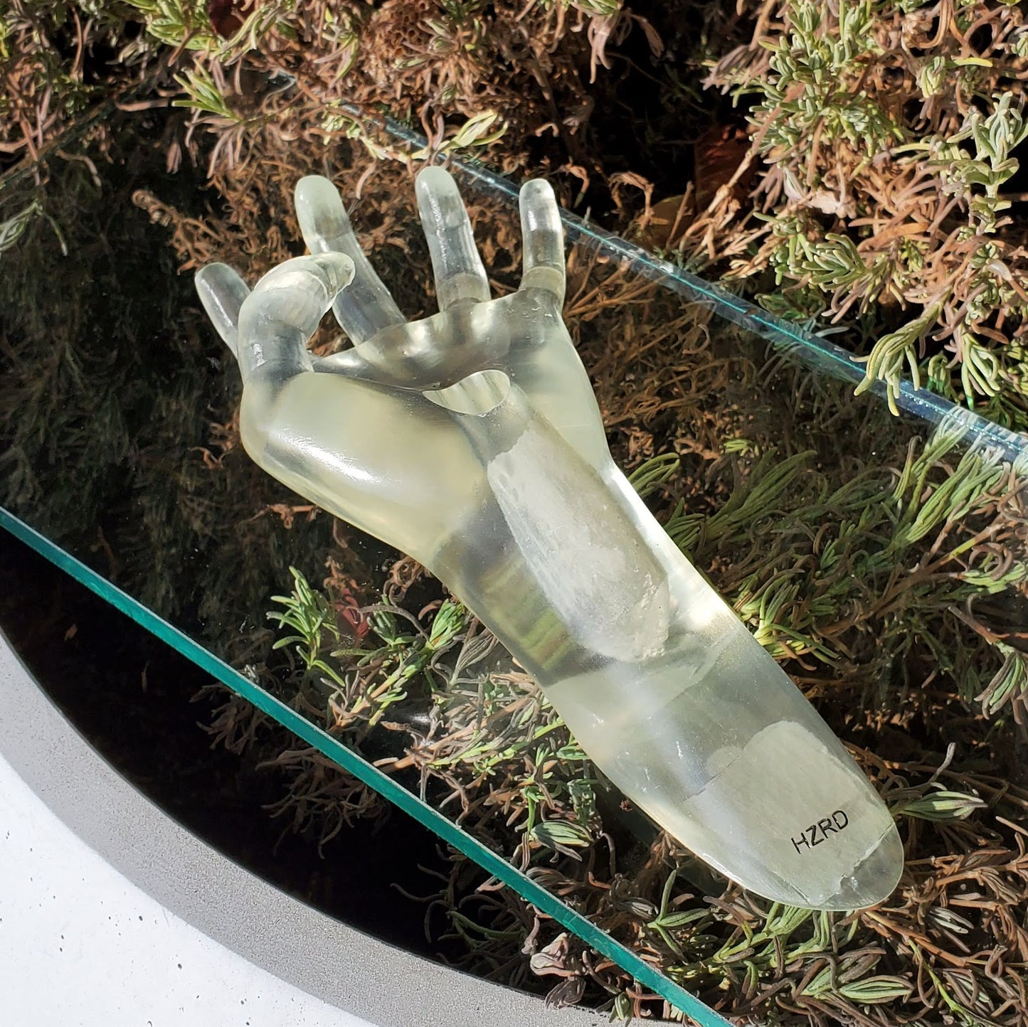 Reaching//Hand